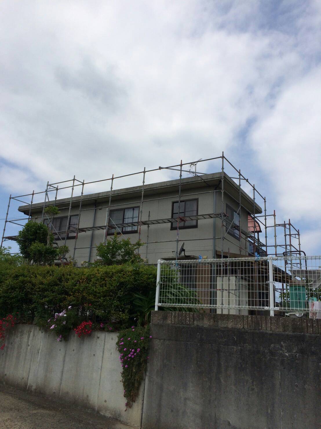 施工中の様子（足場）