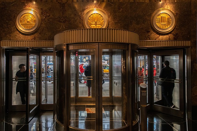 松山市の外壁塗装価格を徹底解説！坪数別費用相場と失敗しない業者選びのコツ